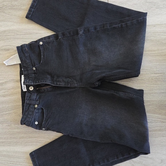 2 Women's Size 2 Jeans! Zara Black Wash/ Abercrombie& Fitch Blue Wash. - Picture 5 of 8